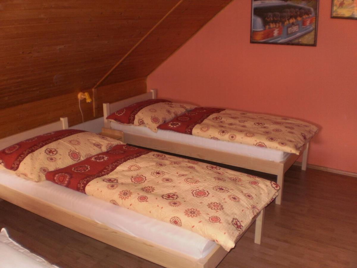 Ferienwohnung Privat Buk 100 Jindřichův Hradec Exterior foto